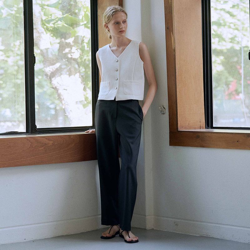 Belt loop straight slacks