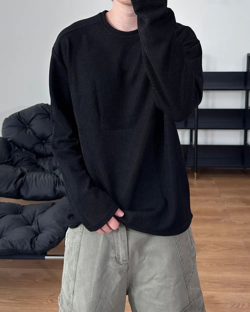 Roen wide cut shoulder knit