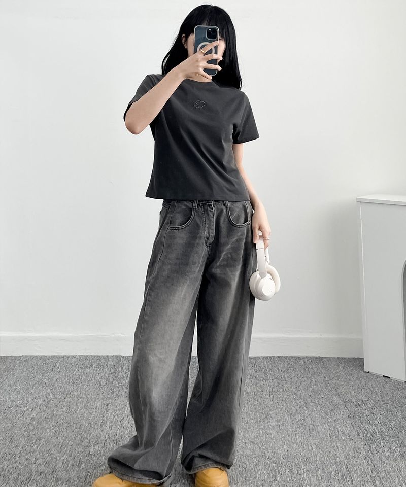 FLUFFY FLUFFY（フラフィー フラフィー）の「(W) エッセンシャルロゴセミクロップピグメント半袖Tシャツ_3 Color（トップス）」