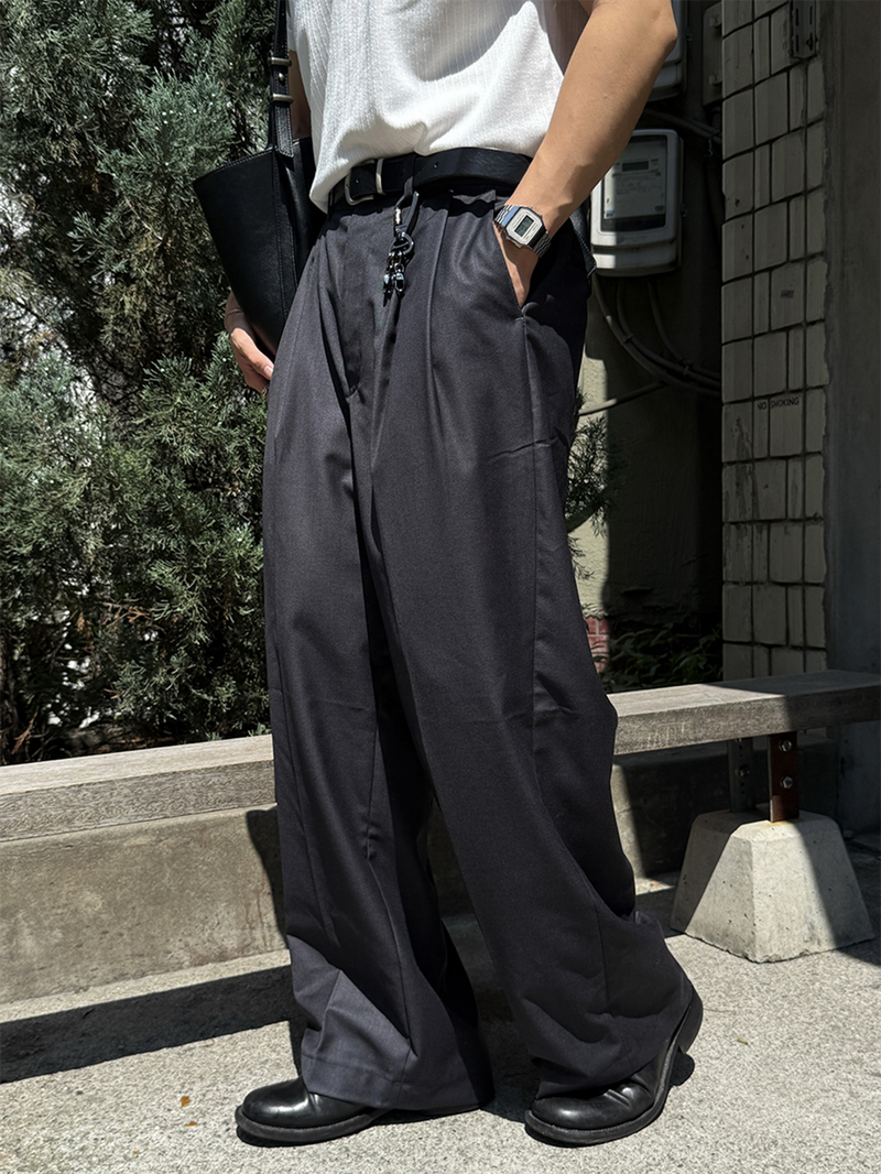 AVAND(アバンド)の「Dope two-tuck wide diagonal slacks(Pants)」