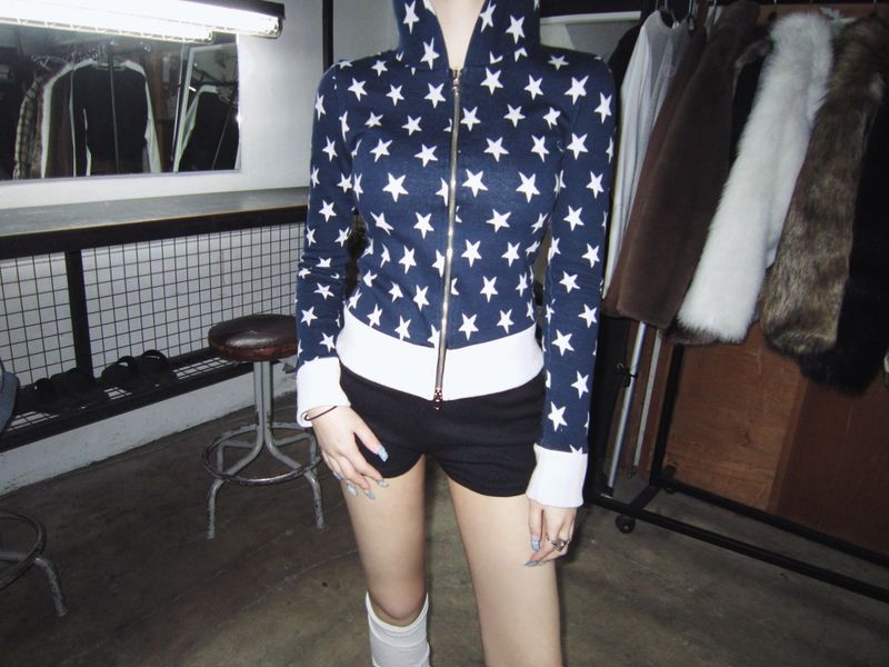 Star zip-up