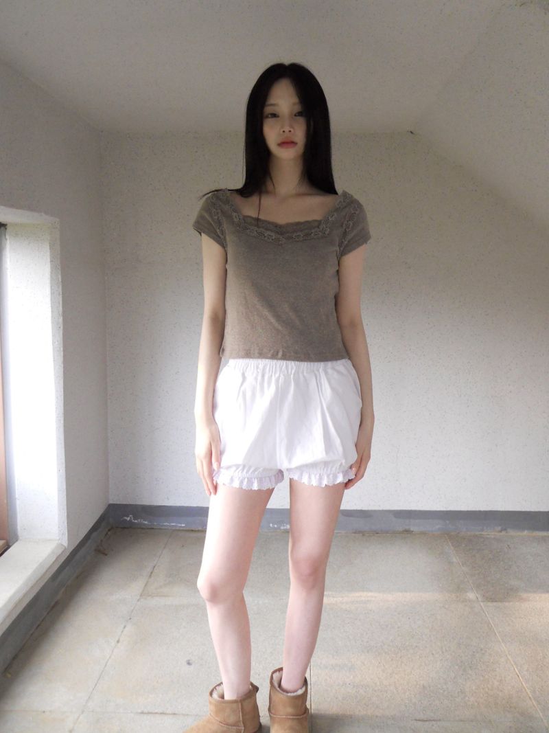 rosalie tee