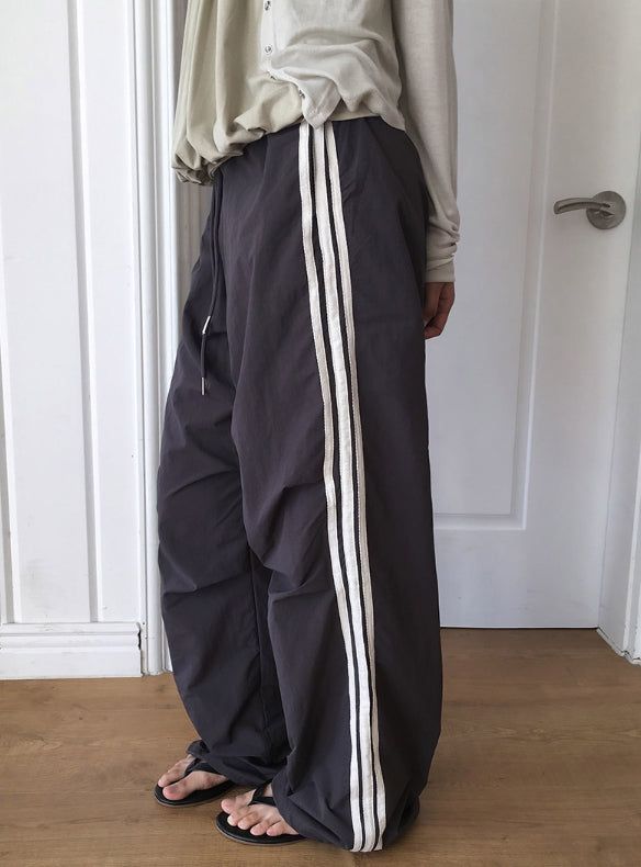 BT Nylon Track Pintuck Wide Pants