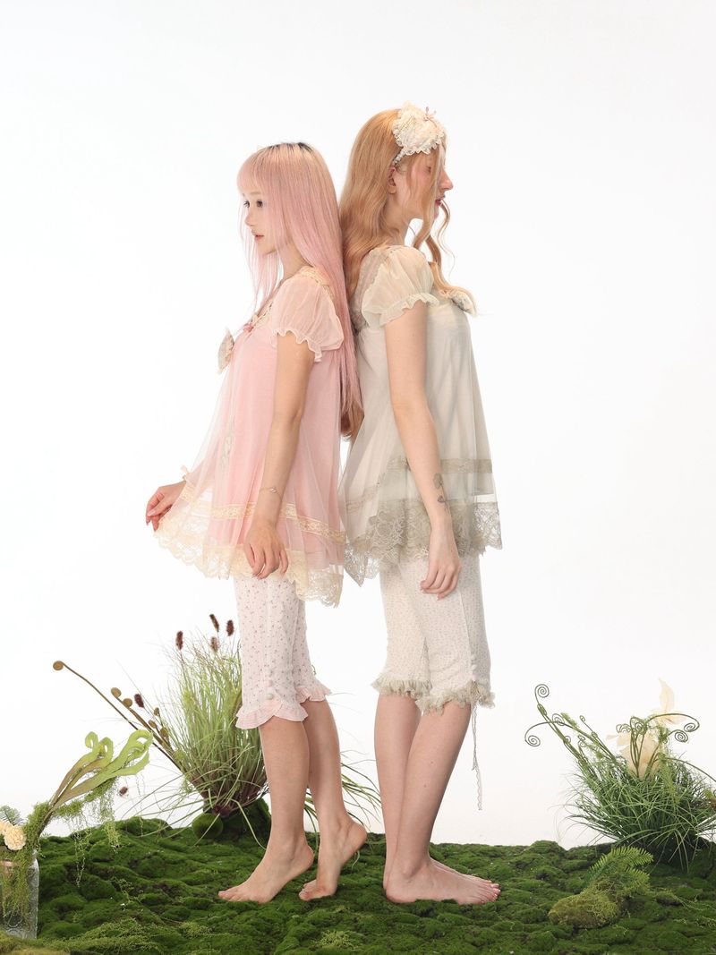 rose island（ローズアイランド）の「Rose Island フローラル アシンメトリー パッチワーク ヴィンテージ スリムクロップドパンツ（パンツ）」