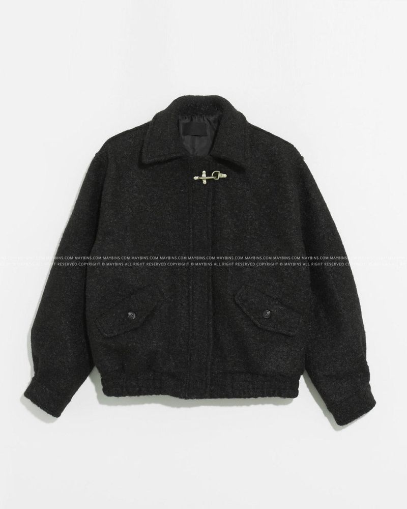 Wool buckle jumper