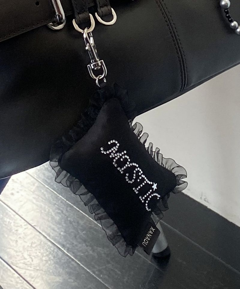  MYSTIC CUSHION KEYRING_BLACK