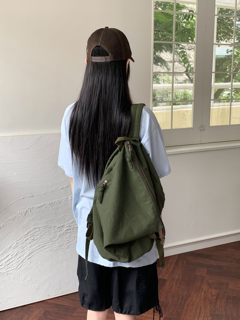 WONDER WONDER(ワンダーワンダー)の「Dover Vintage Triangular Cotton Backpack(Bags)」