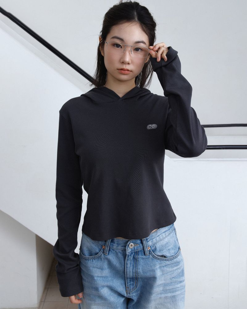 PARAKEET（パラキート）の「Basic Slim Fit Logo Hoodie（Tops）」