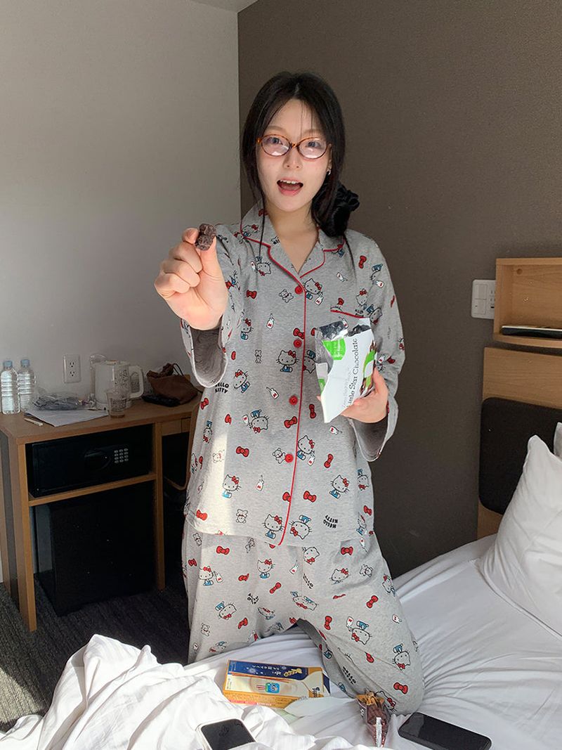 [SANRIO] HELLO KITTY PAJAMAS