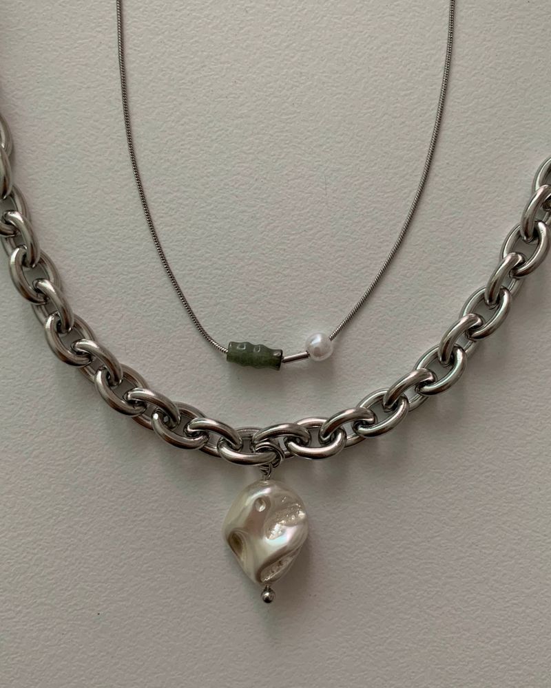 white pearl chain necklace