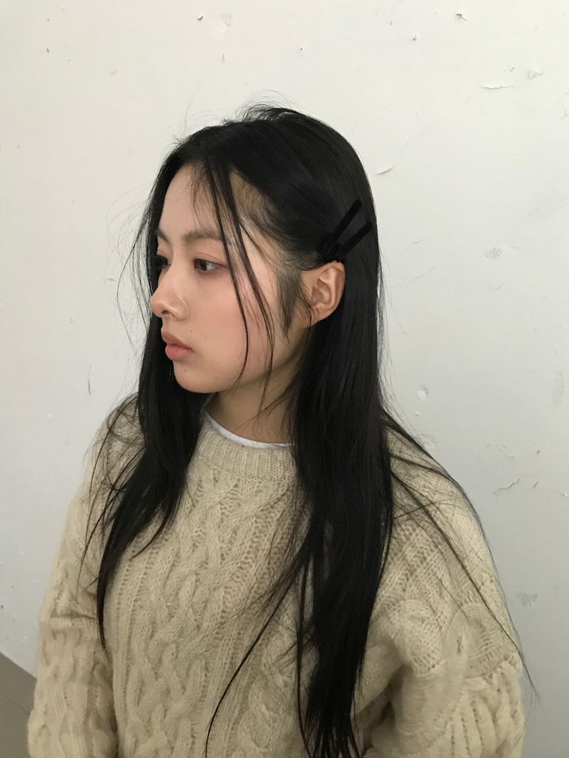 DUGGY（ダギー）の「ムールベルベットヘアピン (1color)（ヘアアクセサリー）」