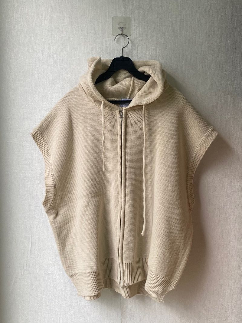 Two Way Over Hooded Knit Vest 3C