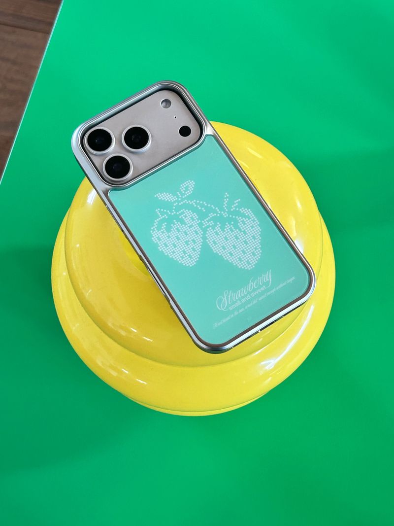 Strawberry Silver Glass Bumper Case