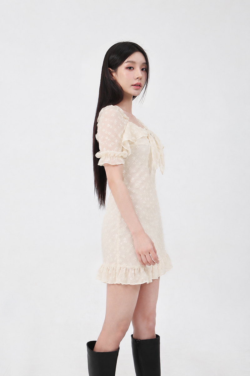 bloom shirring onepiece