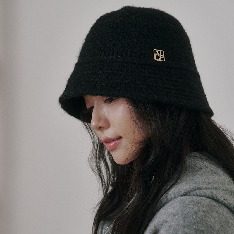 Arrow Ring Bucket Hat (Black)