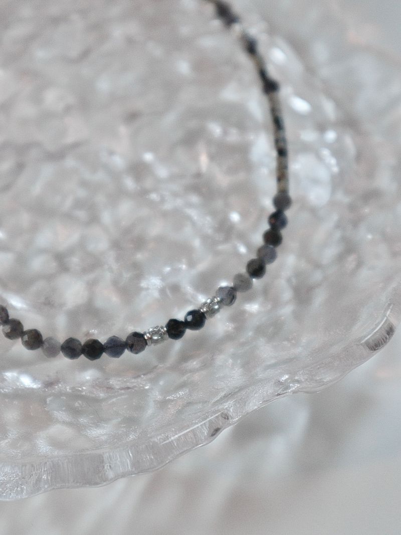 iolite gemstone choker