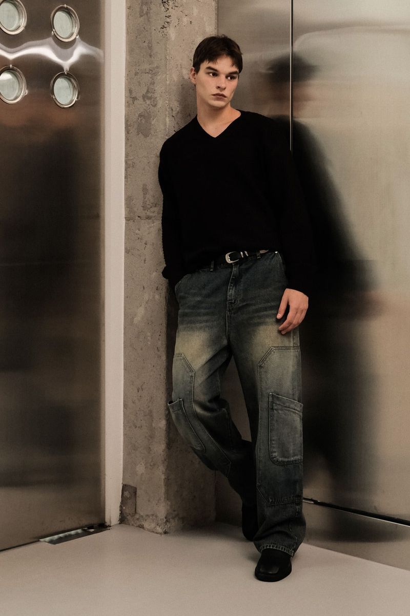 Retro Pattern V-Neck Knitwear - Black