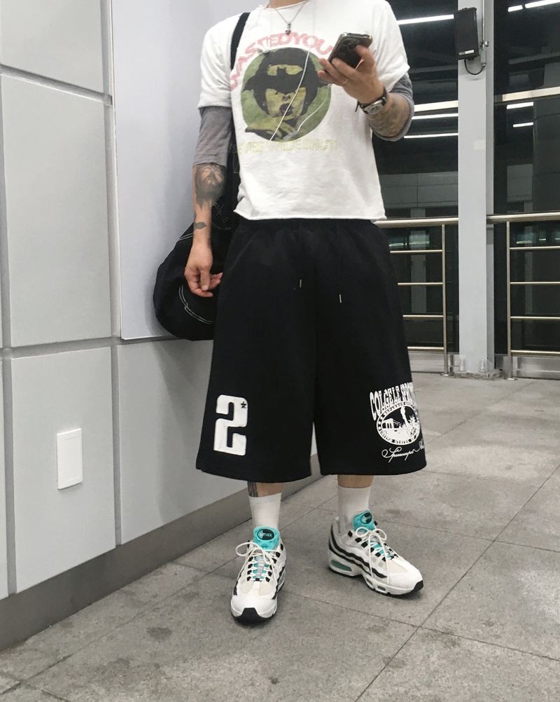 HOLY IN CODE（ホーリーインコード）の「No.1807 college bermuda BD SHORTS（Pants）」