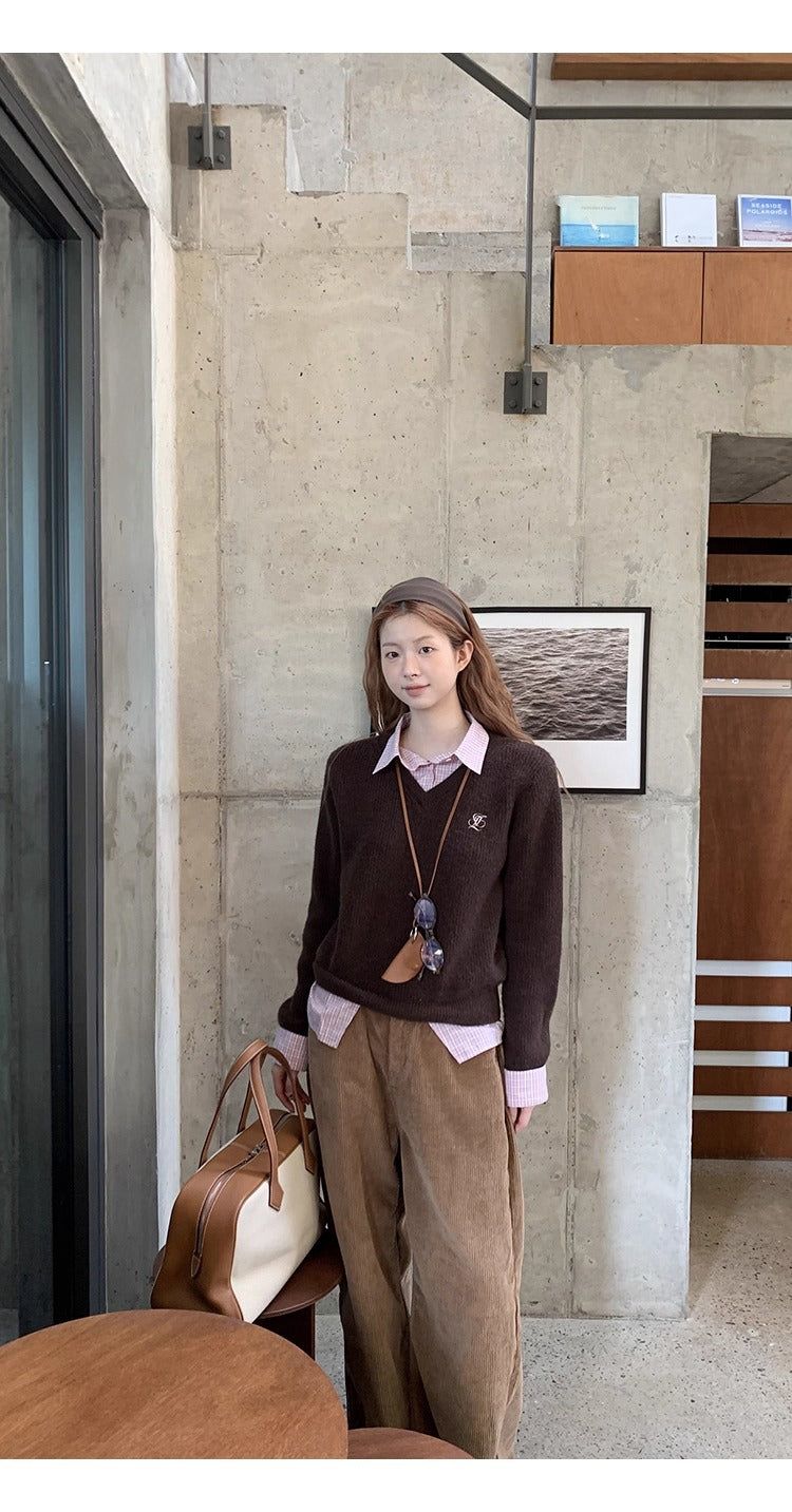 Pink checkered two-piece V-neck brown knitwear