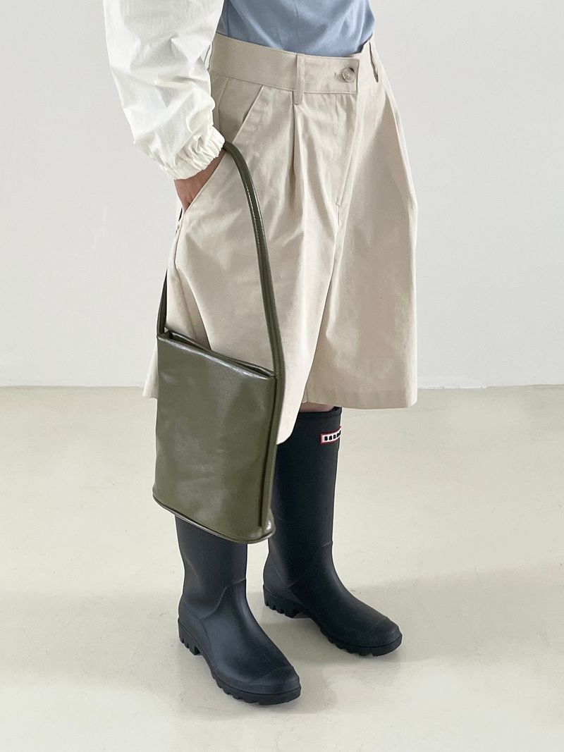 England buckle rain boots 