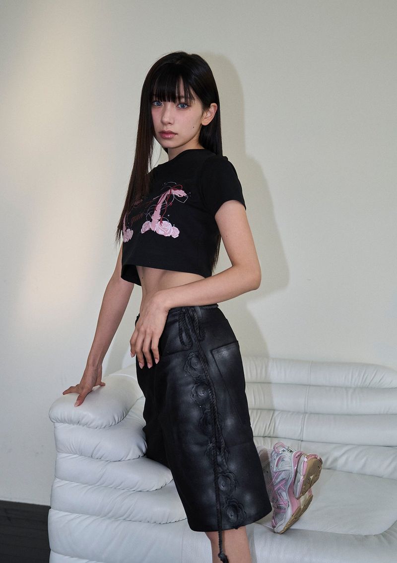 dirty flower half pt - black