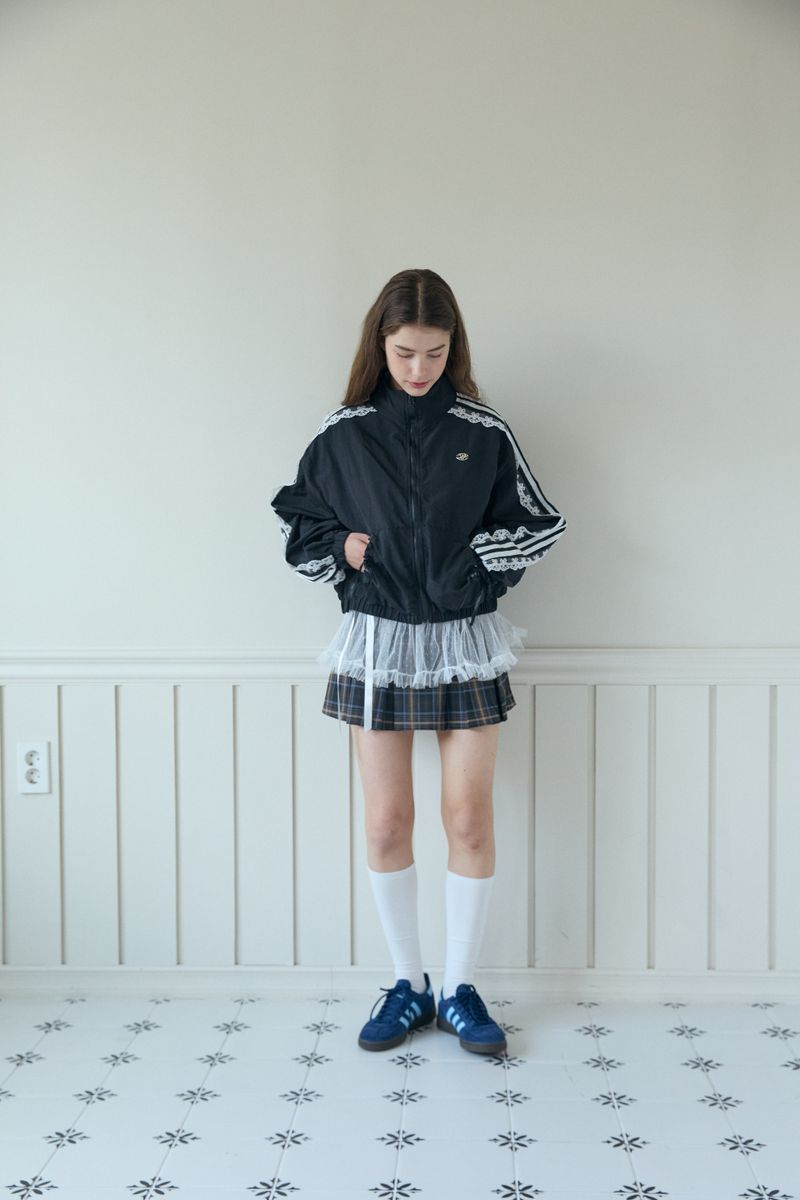 LACE TRACK WIND BREAKER (2 COLORS)