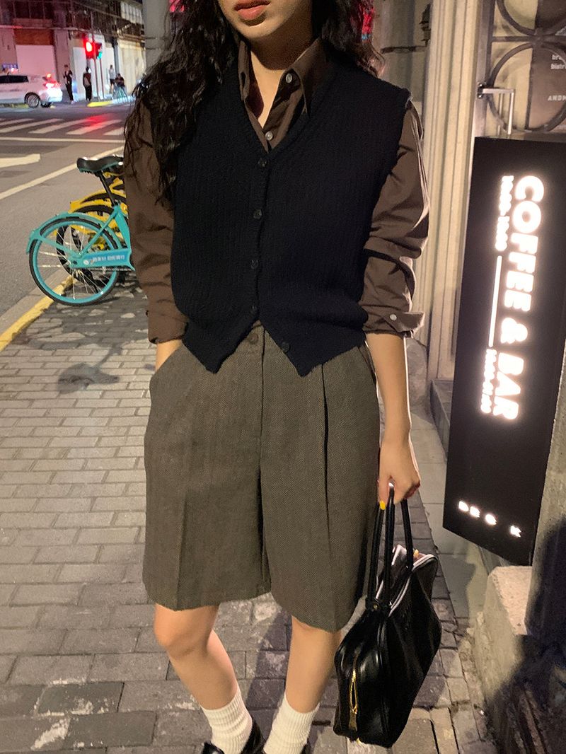 [MADE] Fidic Wool Herringbone Bermuda Pants