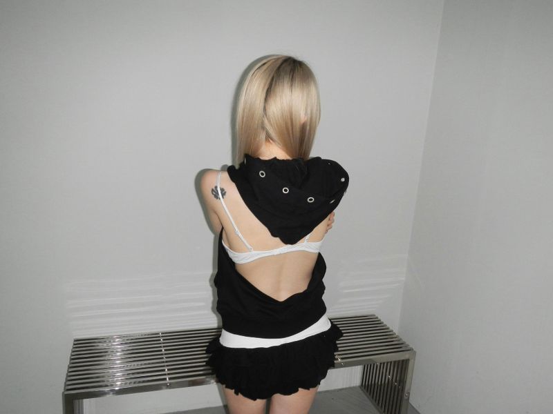 puching backless hoodie(3 color)