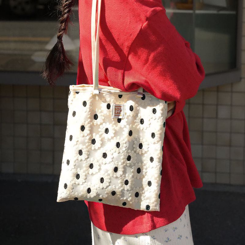 BOLSAC（ボルサック）の「ストロールバッグ_ホワイトフラワー（バッグ）」