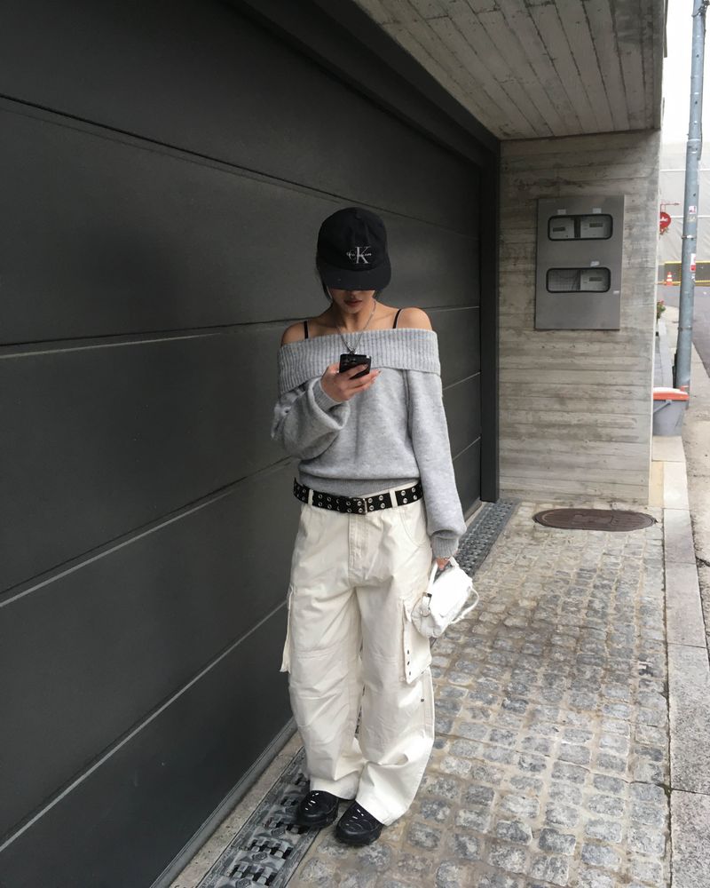 Eyelet belt