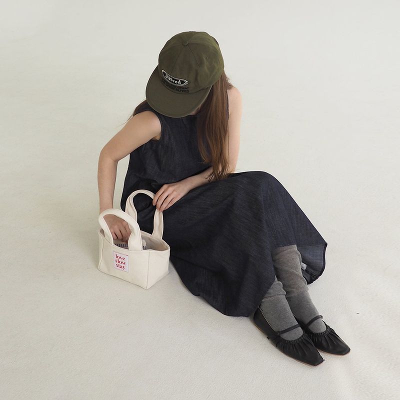 red stitch tote_ivory