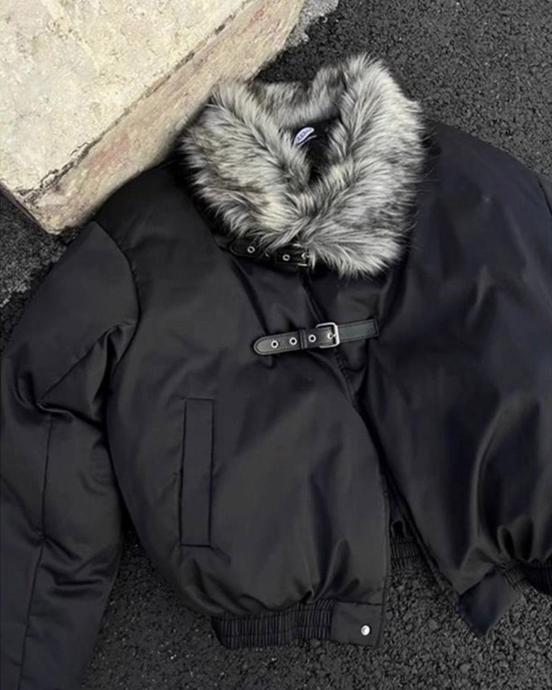 D Buckle fur collar cropped jumper