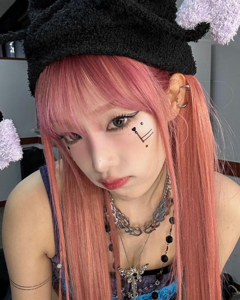 [IVE Ray, Aespa NingNing, Yena Pick!] Unique Butterfly Onyx Long Necklace