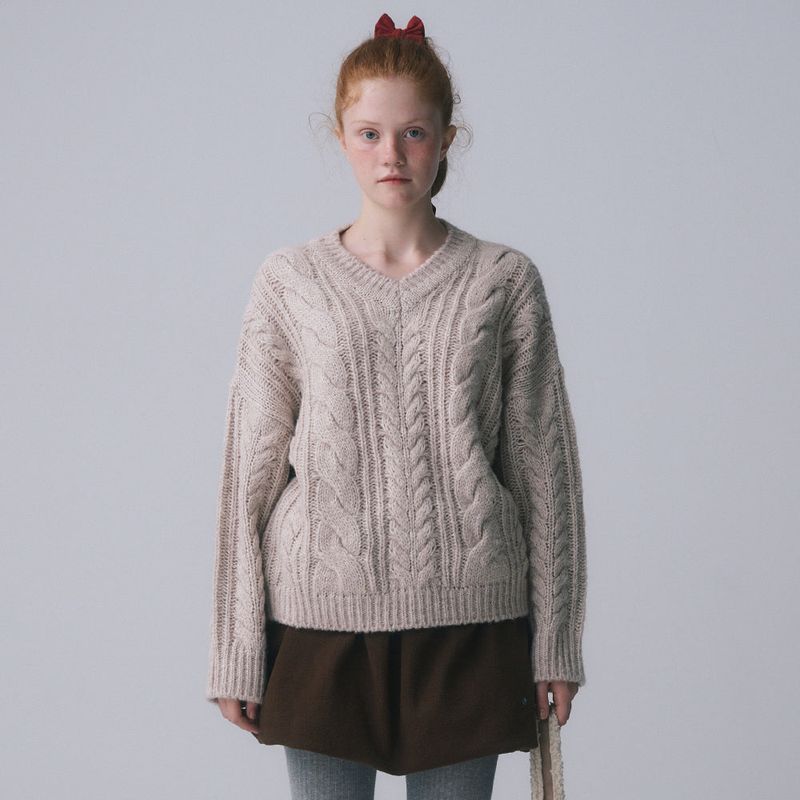 V-NECK CABLE KNIT PULLOVER, BEIGE