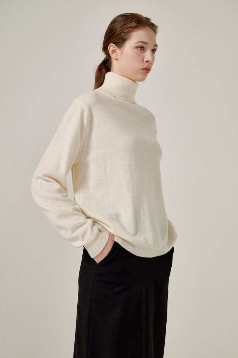 Cashmere turtle neck knit (Purple)