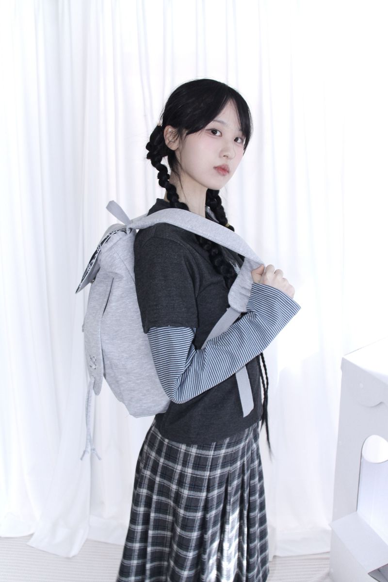 Rabbit Drop String Patch Backpack (2color)
