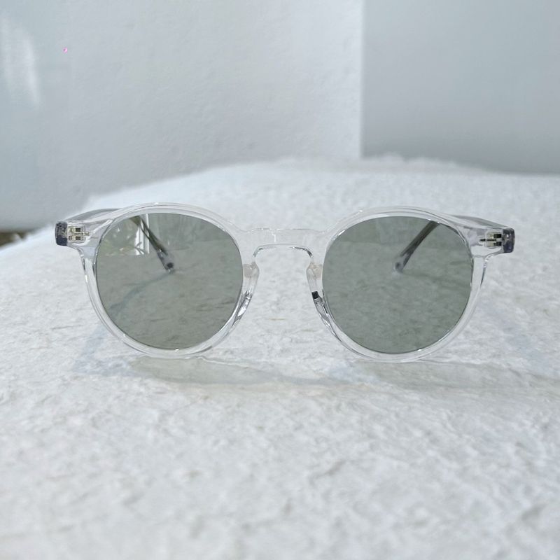 Vintage Proportion Round-Frame Sunglasses