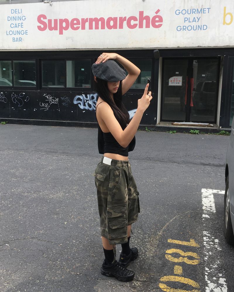 Painting hunting cap