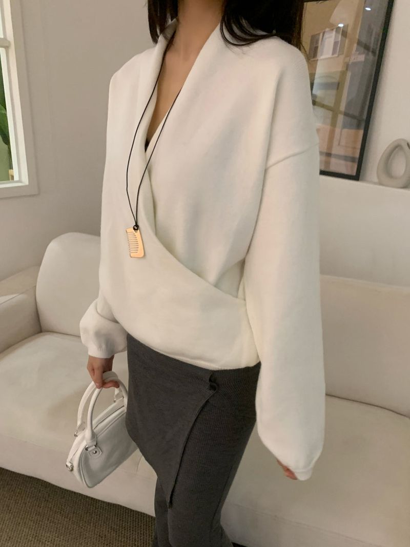 Melli Loose-Fit Wrap V-Neck Hidden Snap Knit Top