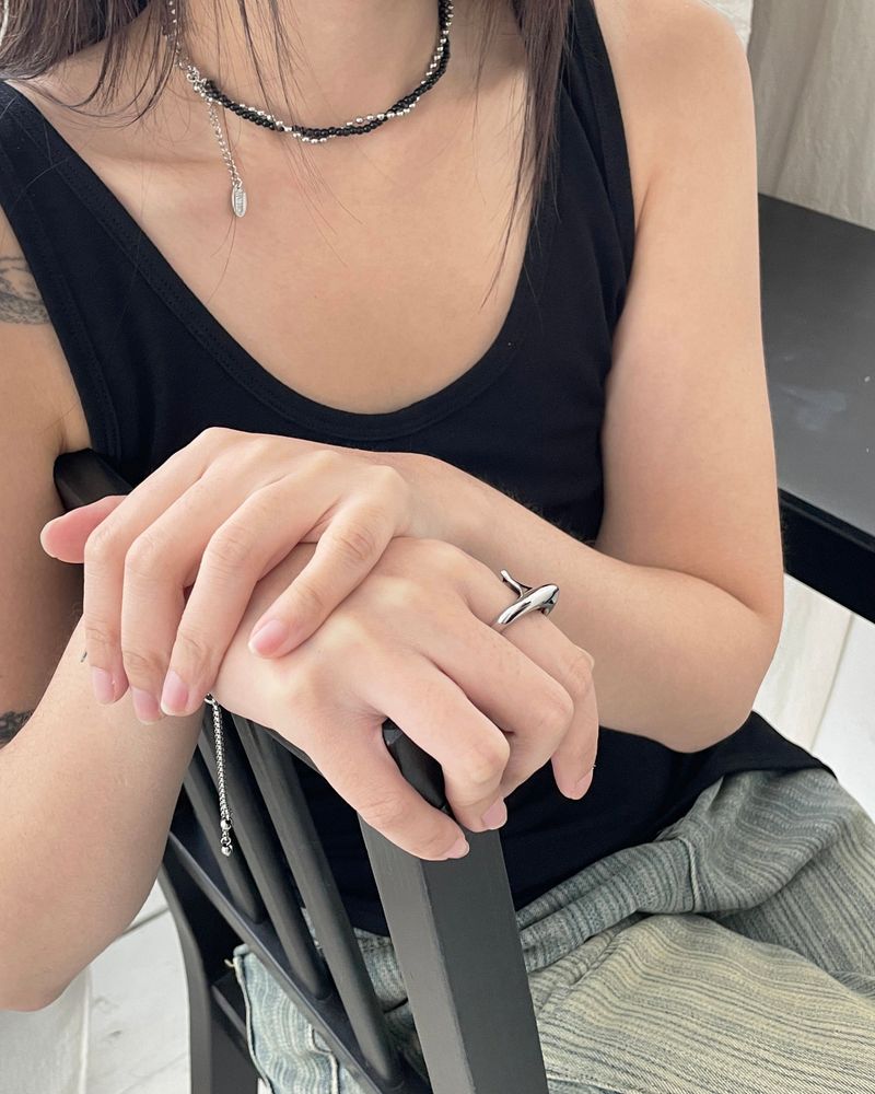 Fluid Curve Ring