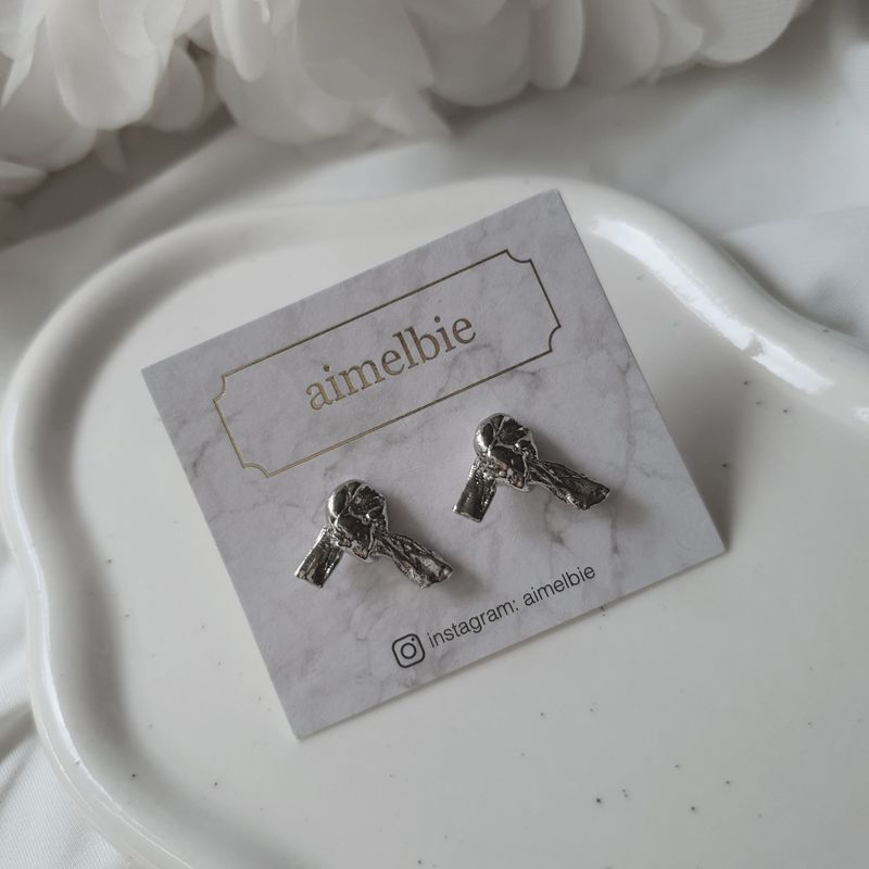 [Aespa Giselle, NMIXX Haewon Piercing] Vintage Knot Piercing - Silver