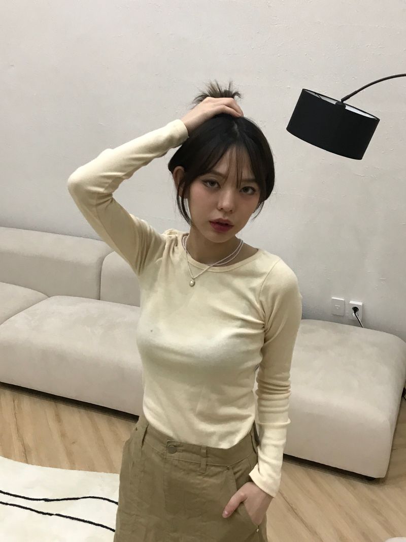 Daylight u-neck slim t