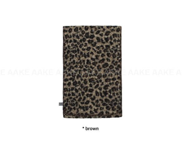 FUZZY LEOPARD MUFFLER