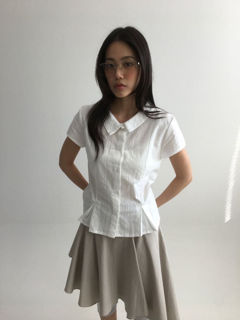 DUGGY(ダギー)の「Tail collar short-sleeve shirt (2color) (Tops)」
