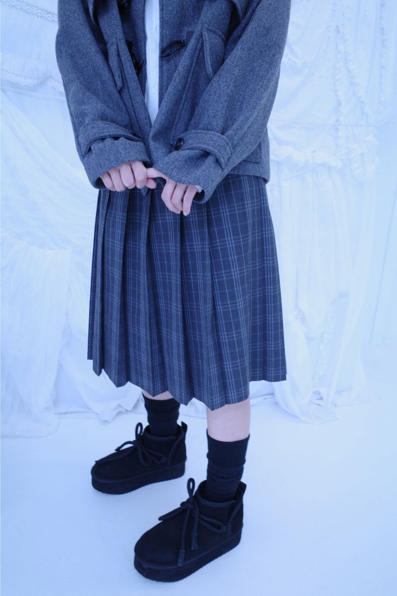 Bwin check midi pleats skirt