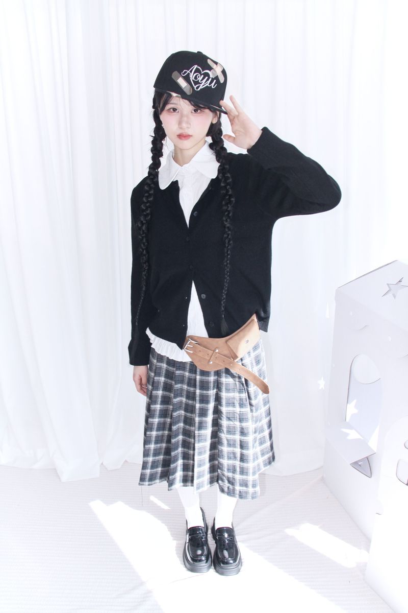 wool banding checkered midi skirt