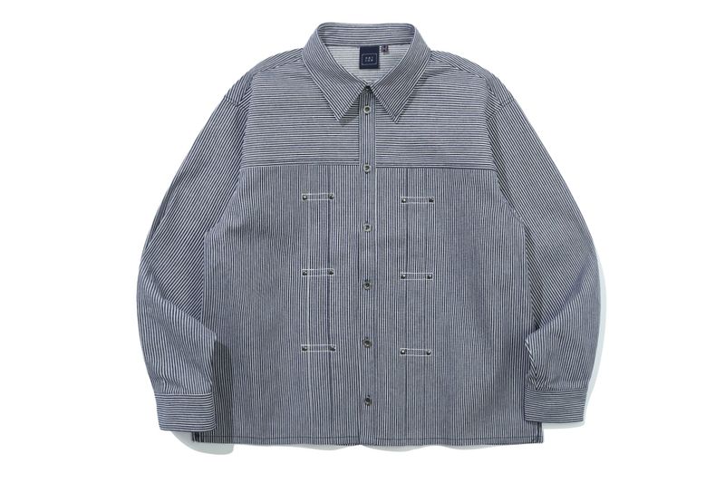 RIVET DENIM TRUCKER JACKET