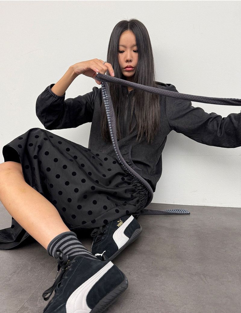 BALL SKIRT IN BLACK