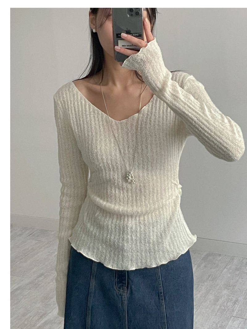 INCHANT ME(インチャントミー)の「Flora V-neck Knit T-shirt(Tops)」