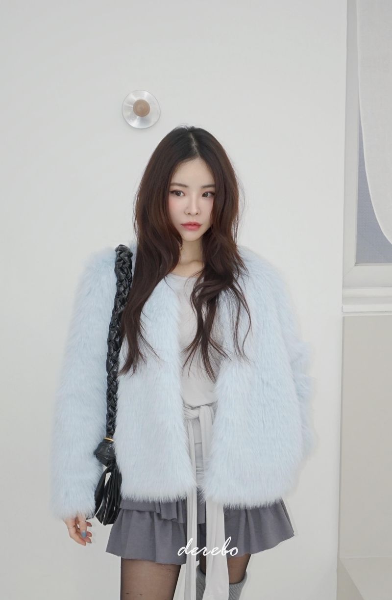 Sky Cloud No Collar Fur Jacket